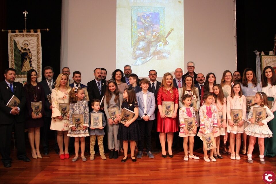 Presentación del libro oficial de las Fiestas Patronales y de Moros y Cristianos de San Vicente 2018