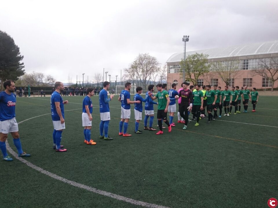 Un flojo Villena cae ante el Almoradía 0-2