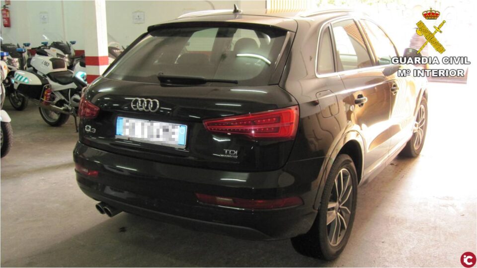 La Guardia Civil desmantela en Alicante una banda dedicada al tráfico internacional de vehículos