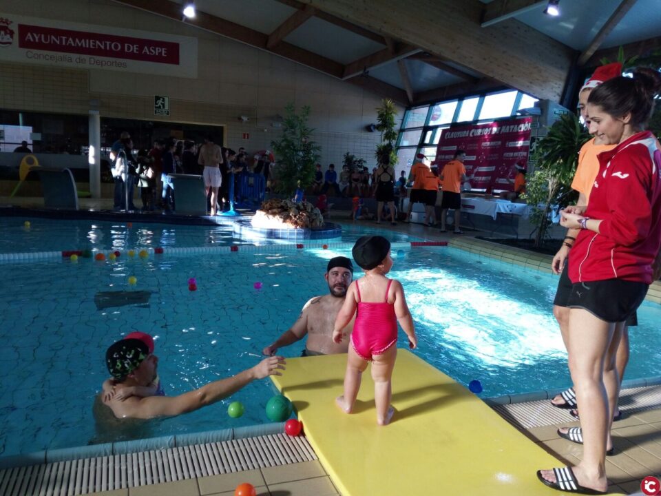 Deportes abre el plazo para las nuevas inscripciones en los cursos de Natación
