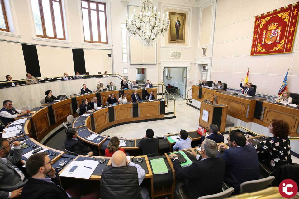 La Diputación de Alicante implica a los ayuntamientos de la provincia en la recogida selectiva de residuos mediante la creación de centros de compostaje comunitario