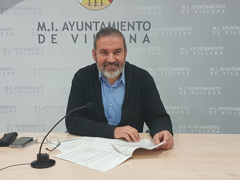 Acto público para explicar la subida del agua en Villena