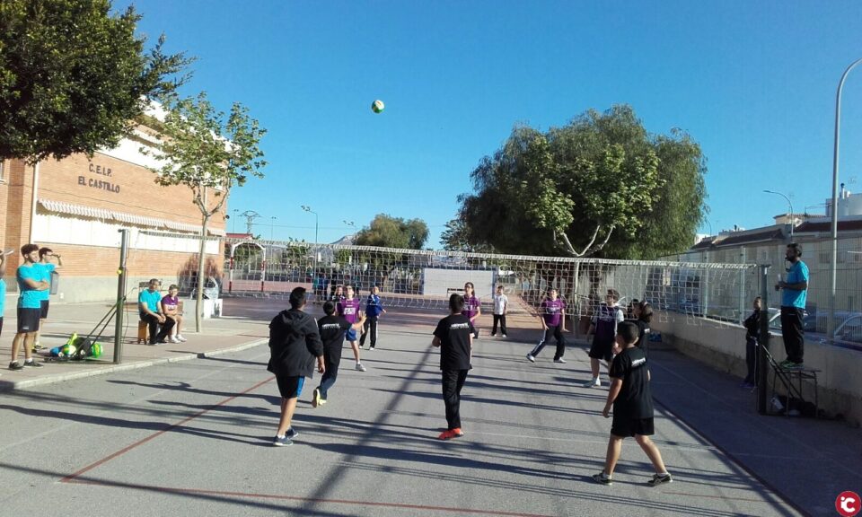 Este fin de semana comienza la fase de voleibol de los Juegos Escolares organizados por la Concejalía de Deportes del Ayuntamiento de Aspe.