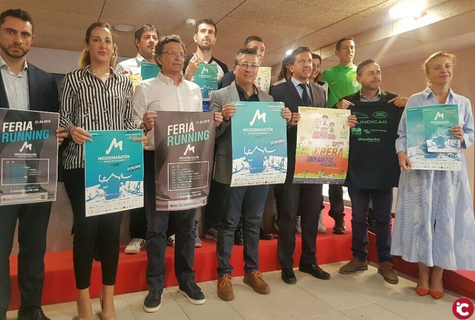 Alicante celebra este fin de semana el IX Medio Maratón Aguas de Alicante que prevé superar los más de tres mil inscritos con corredores internacionales