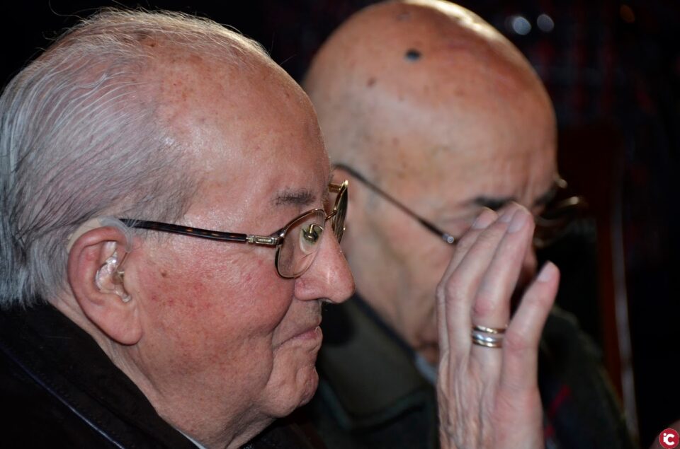 Lola Salguero Porcel recibe el homenaje MAMÁ MARGARITA que otorgan los antiguos alumnos de los Salesianos de Villena