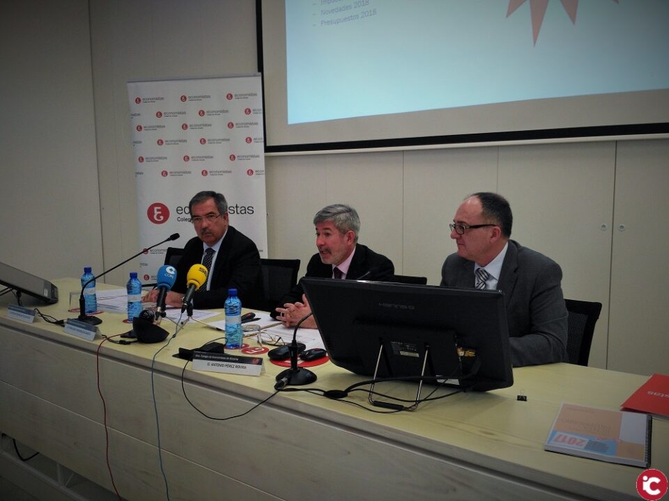 El Colegio de Economistas de Alicante recomienda no precipitarse al hacer clic en la APP de la Agencia Tributaria