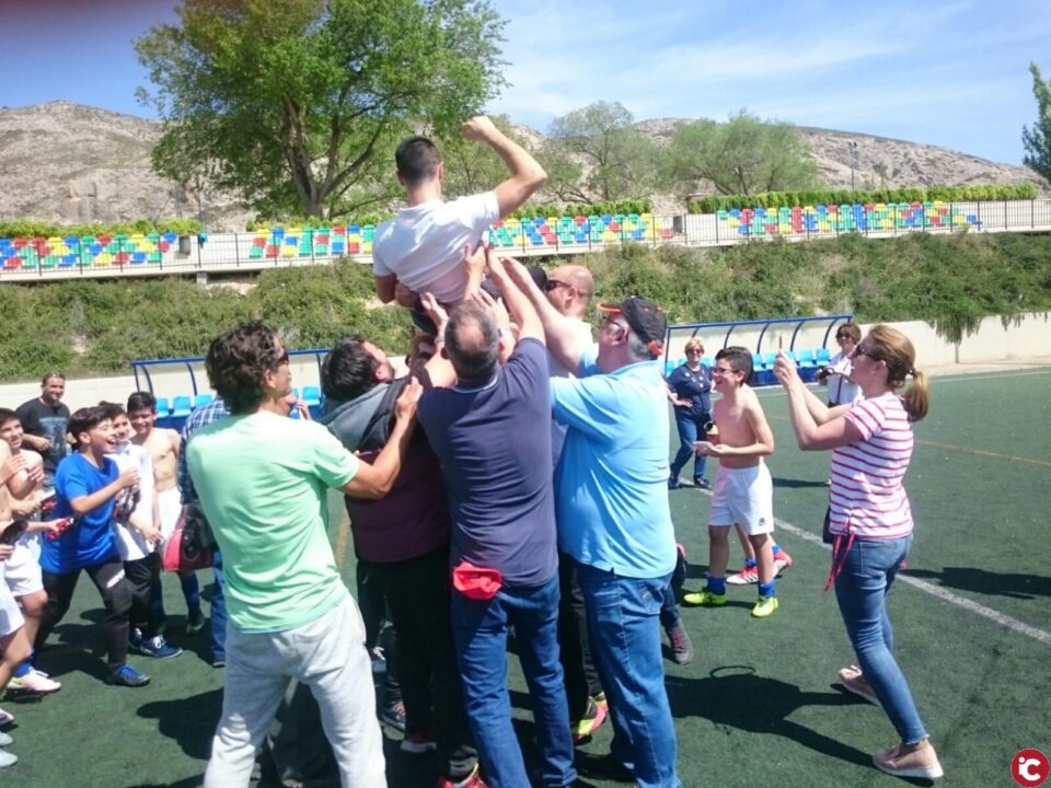 El equipo Alevín B del Villena CF campeón a falta de dos jornadas