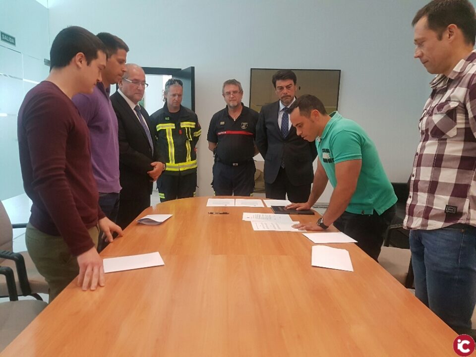 El Ayuntamiento de Alicante refuerza la plantilla del SPEIS con la toma de posesión de cuatro nuevos bomberos