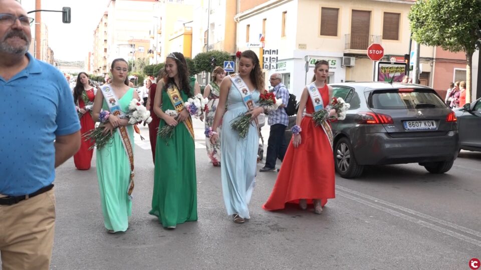 Ofrenda Rociera a la Cruz de Mayo