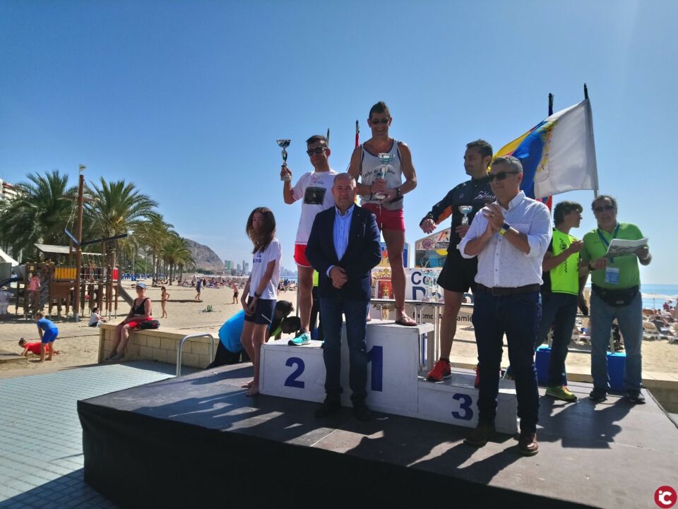 Alicante celebra la VI Carrera Solidaria de la Policía Local en favor de la Asociación de Padres de Niños Especiales APNEA con un total de 300 participantes