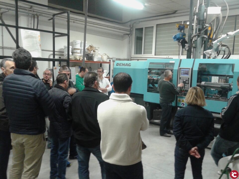 Las empresas de Ibi y su comarca demandan trabajadores cualificados en transformación de plásticos y fabricación de moldes