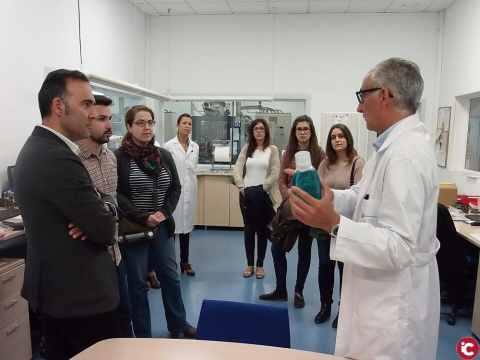 Ibi acoge su segundo encuentro entre universitarios y empresas