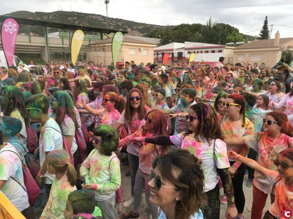 Pinoso vuelve a acoger la FESTICOLORSRUN
