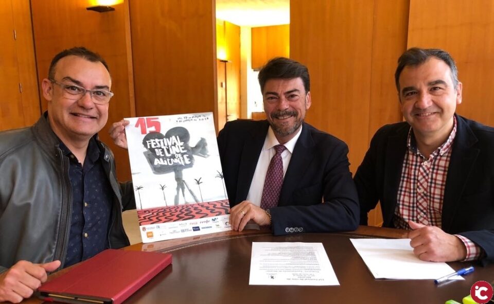 El alcalde va a participar en la gala inaugural de la XV edición del Festival de Cine de Alicante