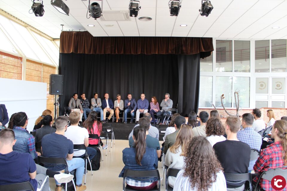 Estudiants de la UA descobreixen el secret de lèxit de les empreses dIbi