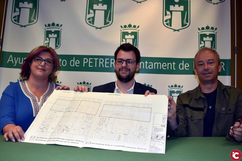 Petrer en busca de la finalización de las Escuelas Graduadas