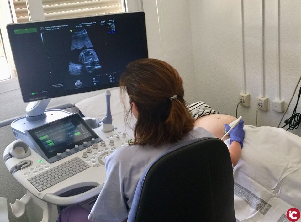 El servicio de Ginecología y Obstetricia del Departamento de Salud de Elda incorpora una nueva prueba que predice la preeclampsia en el embarazo