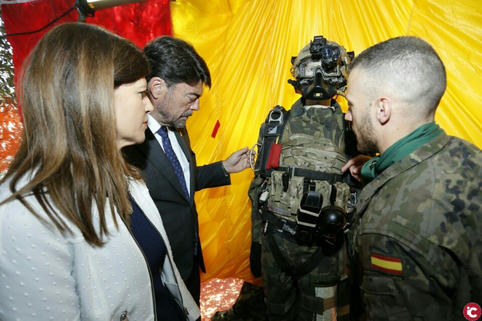 El Alcalde de Alicante participa en la Jura de Bandera organizada por el Mando de Operaciones Especiales (MOE)