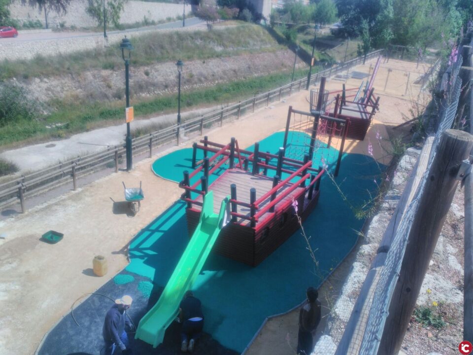 Millores en el Parc Infantil del Riu