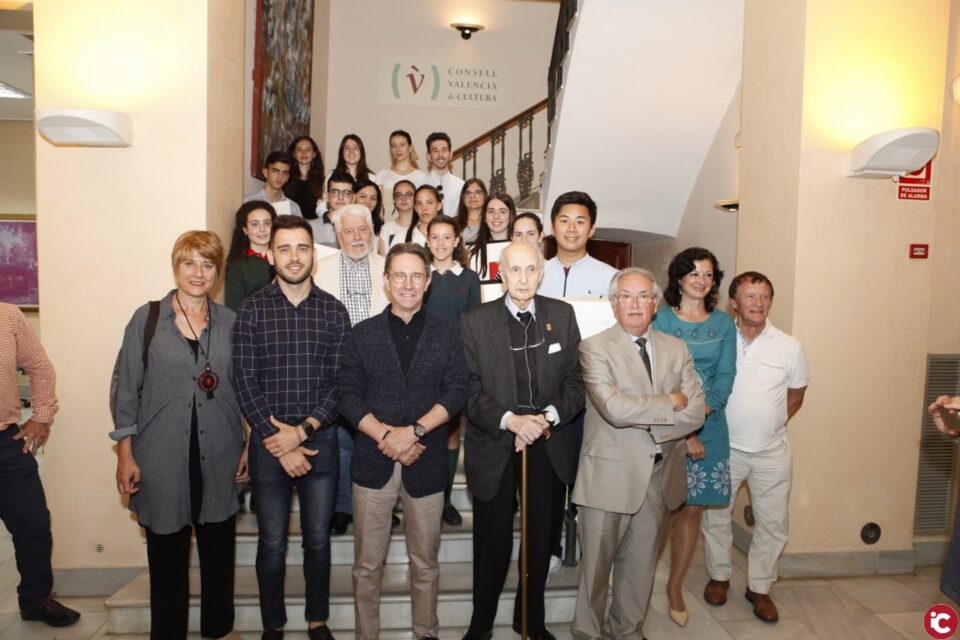 Lliurats els premis de literatura i dibuix del CVC