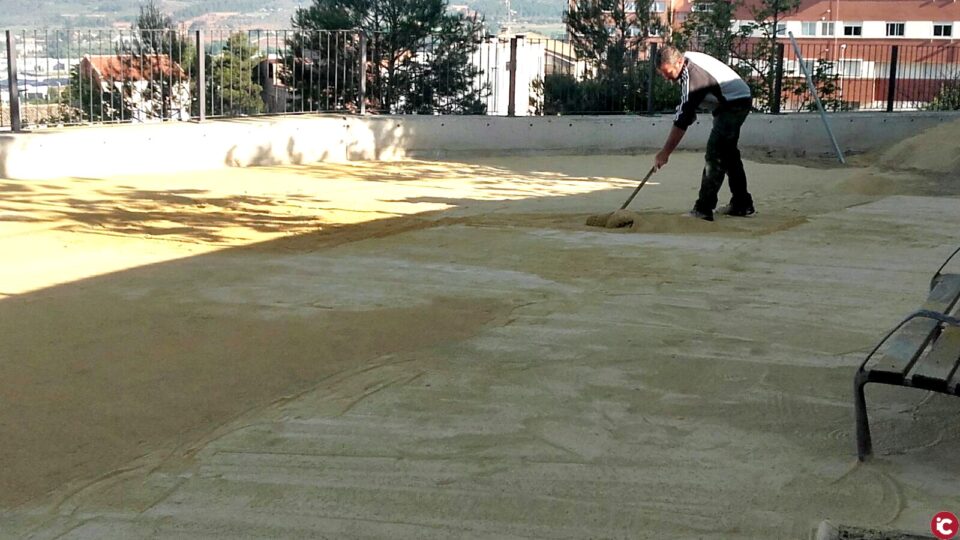 Obertura de la zona de mascotes de l'Ese