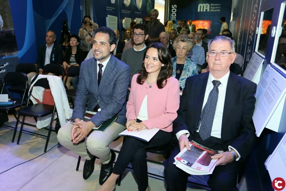 Inauguración de la Exposición "Premio Ciudad y Territorio Serratosa" en el Museo de Aguas de Alicante con el Parque La Marjal como protagonista