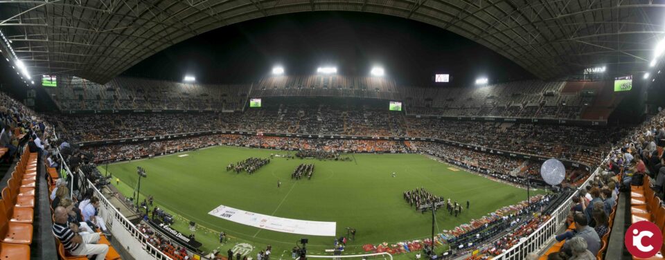 Las Sociedades Musicales pasan a la historia y consiguen 13 Guinness en el 50º aniversario de la FSMCV