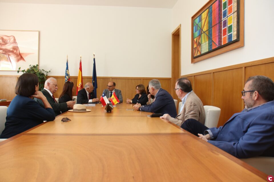 Els rectors de la Universitats d'Alacant i de La República
