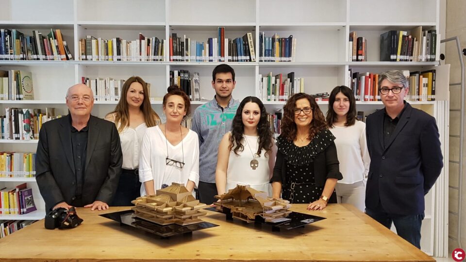 Presentación de la maqueta realizada por los alumnos del Máster de Arquitectura de la UA