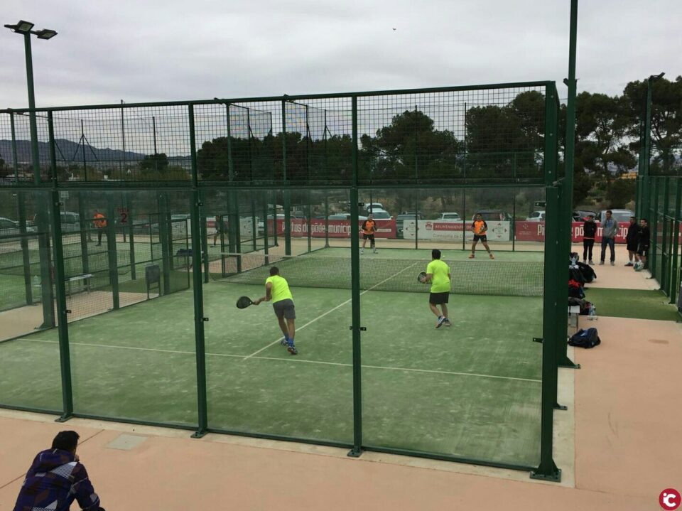 El primer torneo de verano de Pádel de Aspe reparte más de 2.000 euros en premios