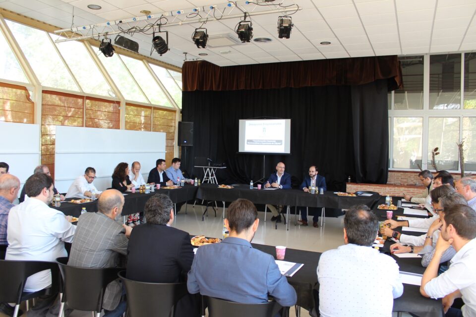 30 empresarios ibenses participan en el VI Desayuno empresarial