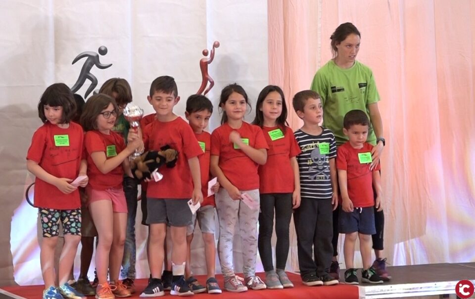 Entrega de trofeos de los juegos deportivos escolares