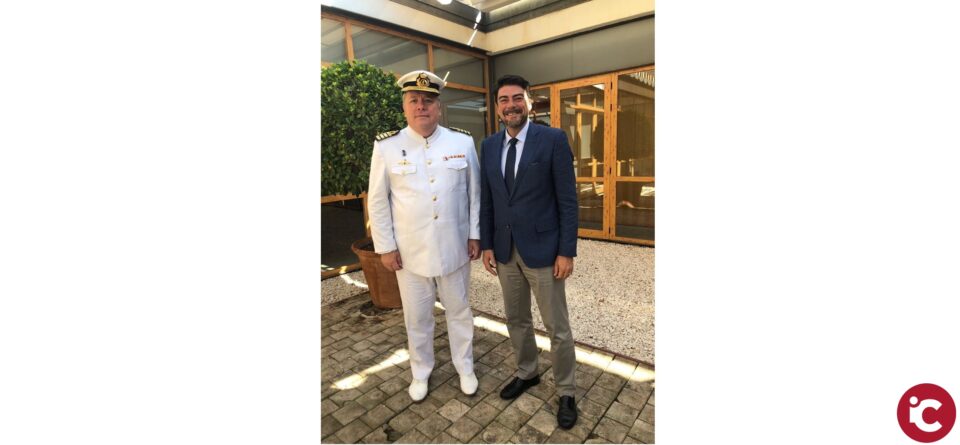 Recepción del subdelegado de Defensa y capitán de Navío en Alicante