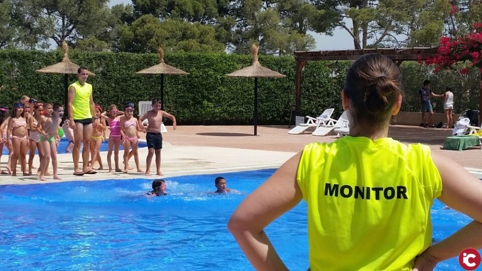 El Ayuntamiento de Aspe pone en marcha el procedimiento de inscripciones para los cursos intensivos de natación de verano.