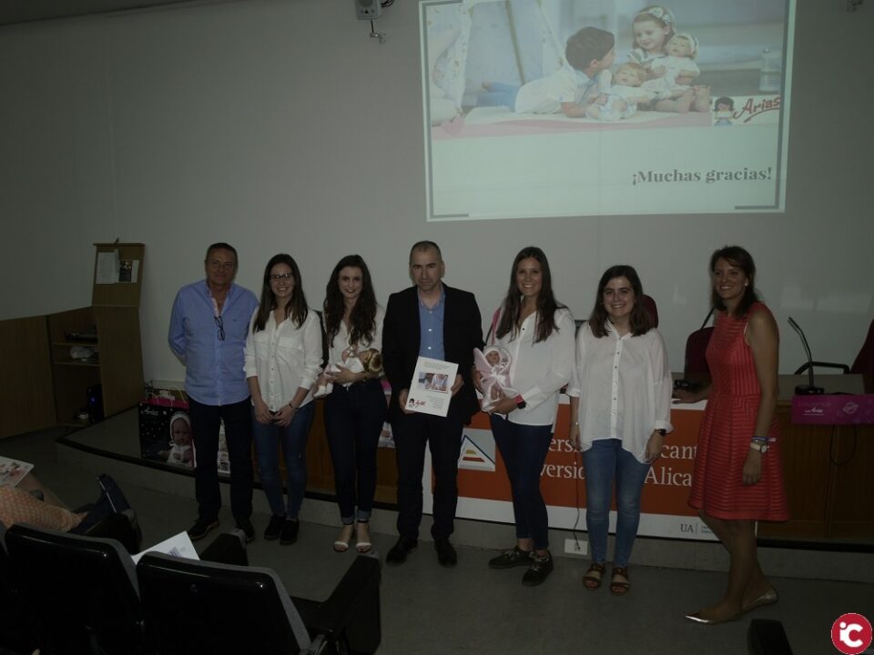 Los alumnos del Máster en Comercio Internacional presentan los proyectos finales en empresas reales