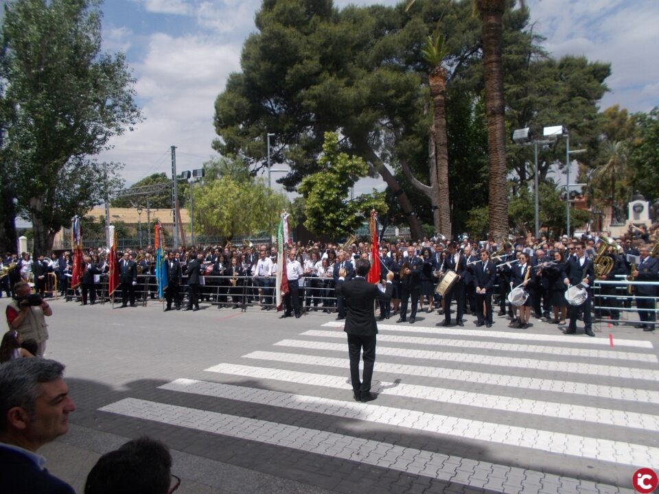 Desfile de Bandas conmemorativo del 25 aniversario de la Sociedad Musical Ruperto Chapí