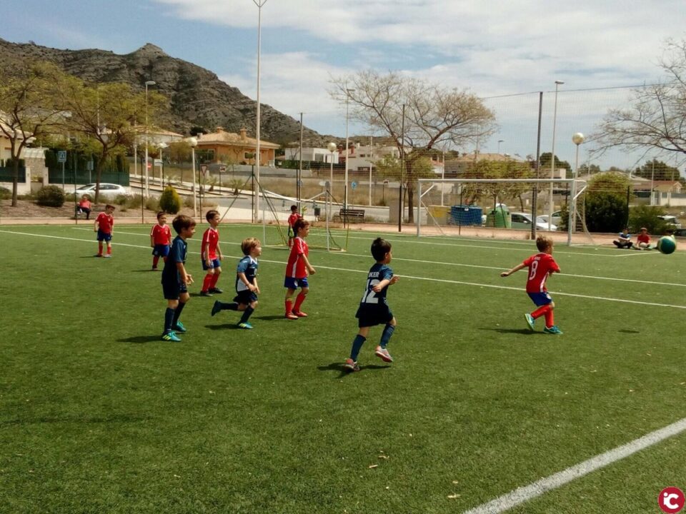 El Club de Fútbol La Coca organiza un clínic de Tecnificación este sábado