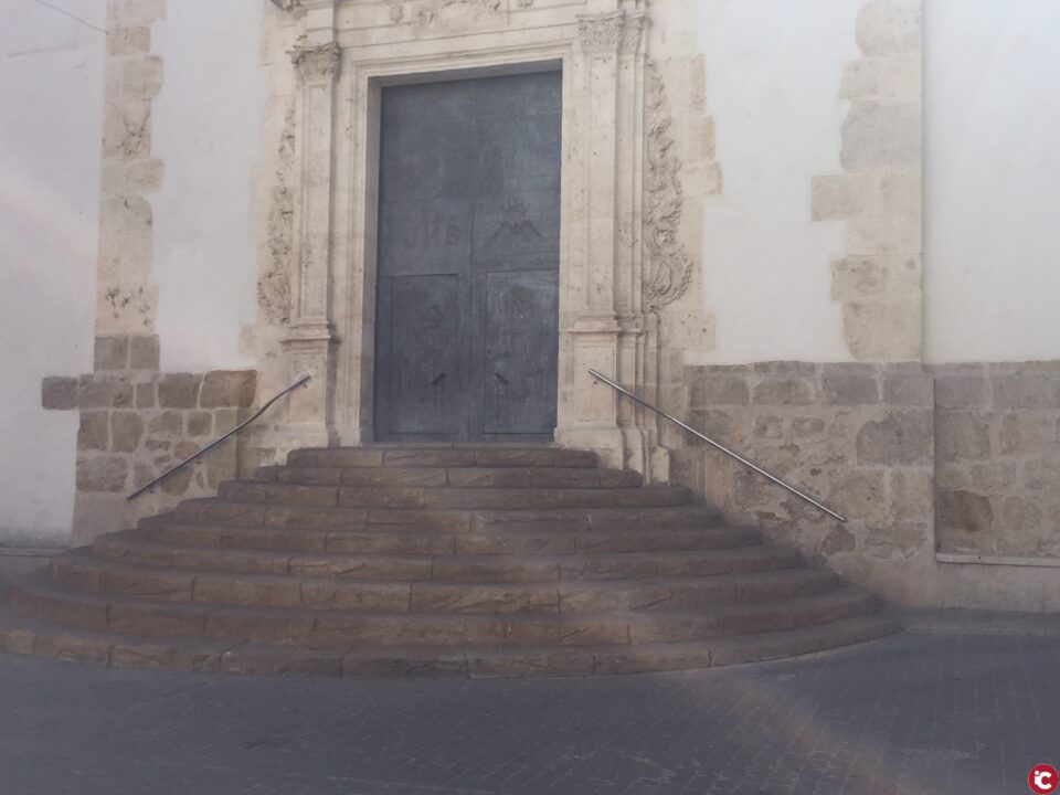 Concurs d'idees per a la remodelació i adequació de l'escala de l'Església a la Plaça Major de Banyeres de Mario