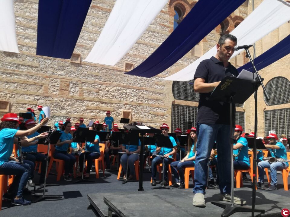 La Sociedad pregona en el VEM que "Villena Vibre