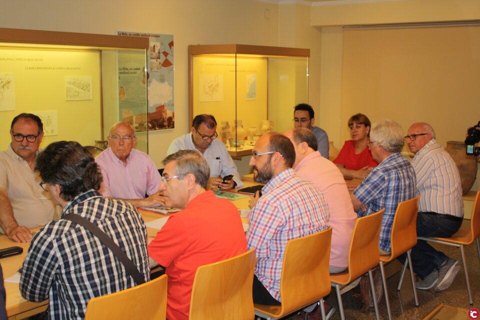 Novelda acoge una reunión preparatoria del congreso que conmemorará el 775 aniversario del Tratado de Almizra