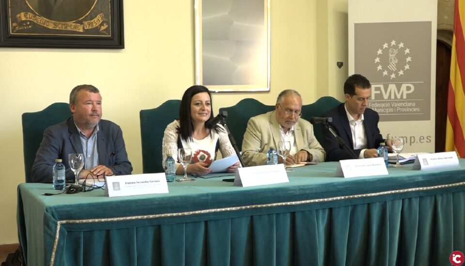 La Federació Valenciana de Municipis i Províncies es reunixen a Onil