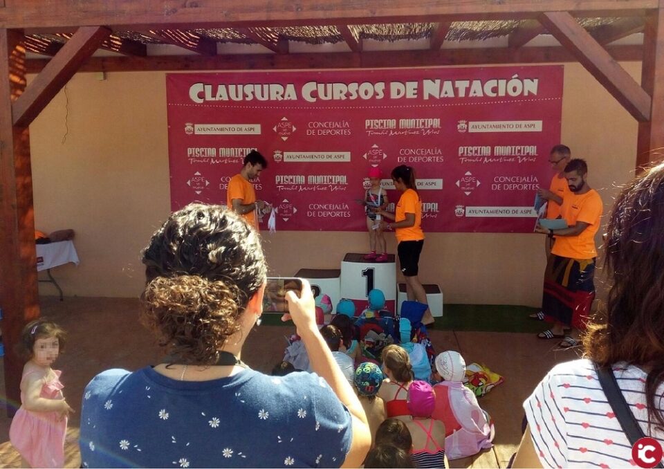 Finalizada la temporada de natación 2017-2018 en la Piscina Municipal Tomás Martínez Urios