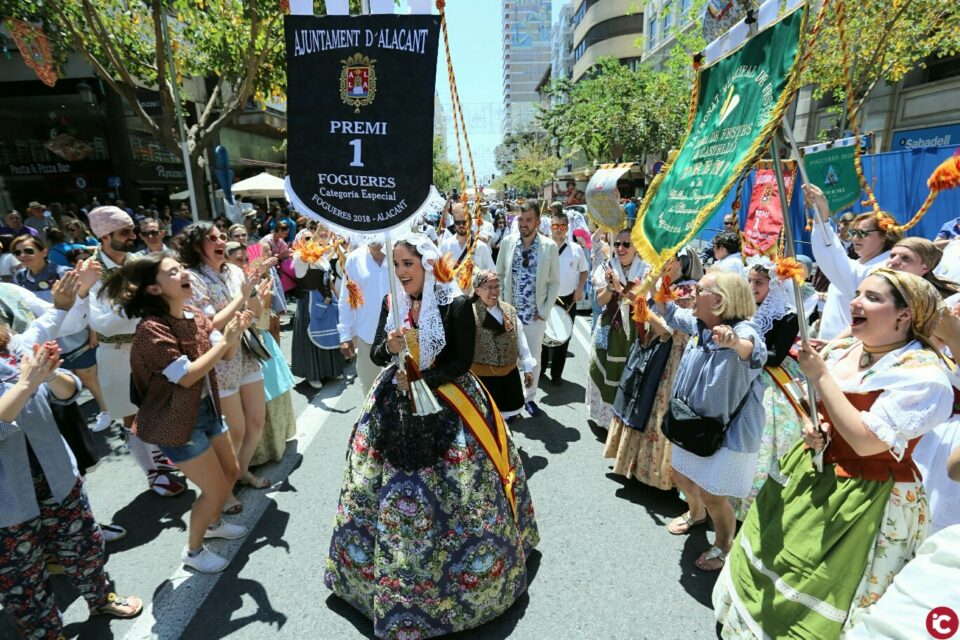 Entrega de los Premios de las Hogueras y Barracas de les Fogueres 2018