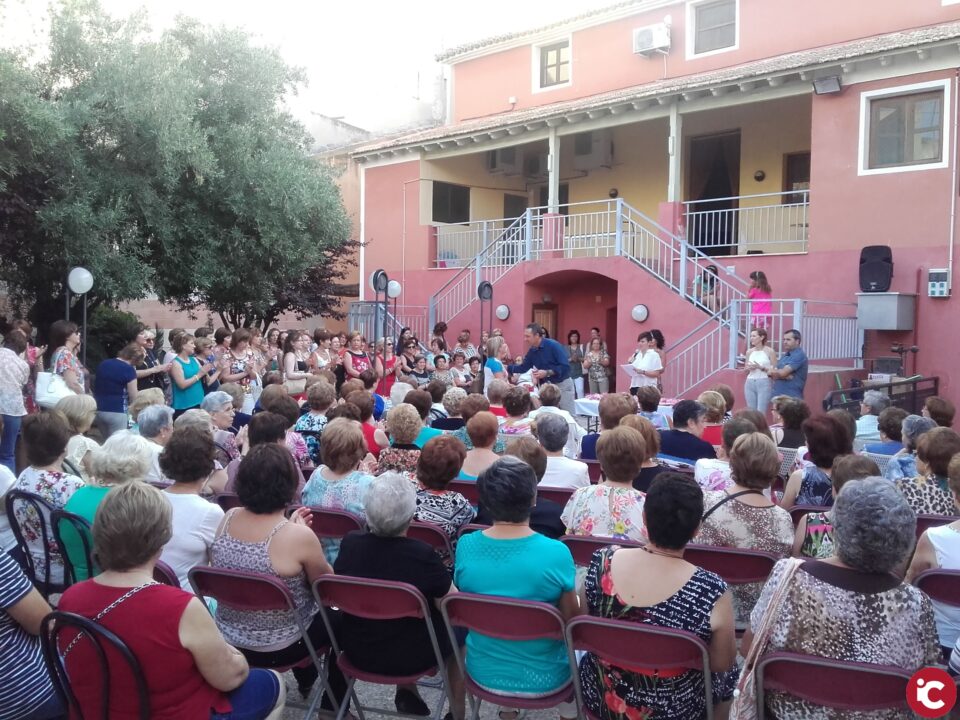 Más de trescientas mujeres ponen el punto final a la gimnasia