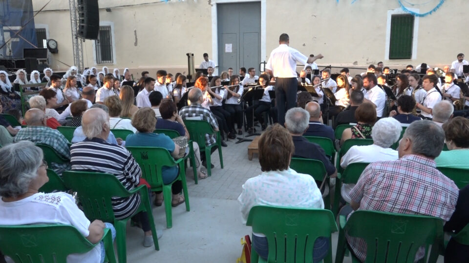 La Encina sigue de Fiestas: Pregón y Concierto