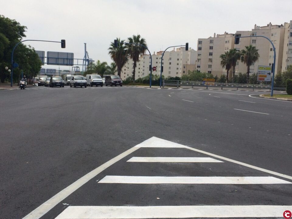Comienzan las obras de asfaltado para adecuar avenidas clave de Alicante y caminos de partidas rurales