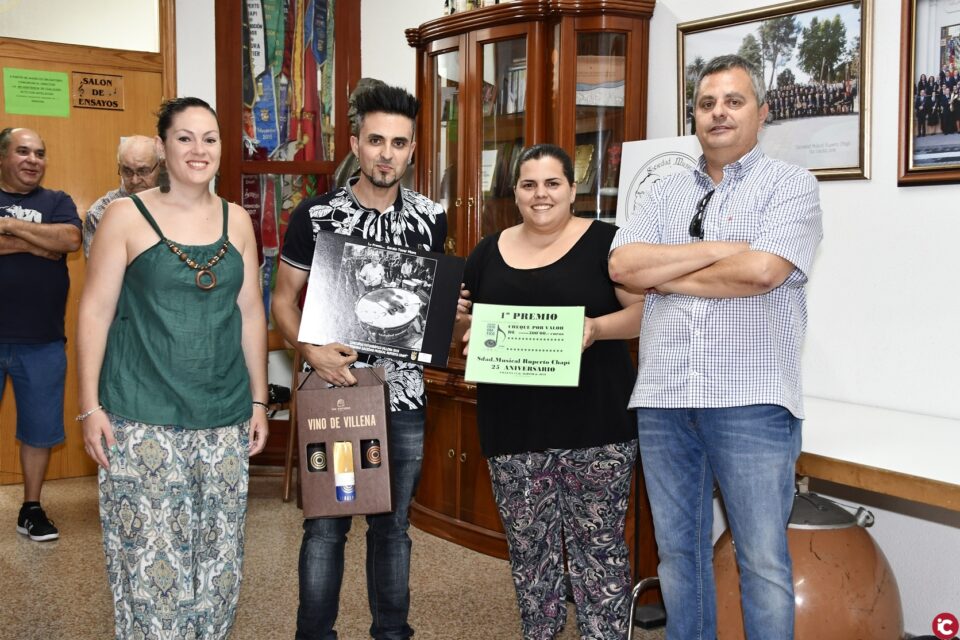 Entrega de los Premios del Concurso Fotográfico del 25 Aniversario de la Sociedad Musical Ruperto Chapí
