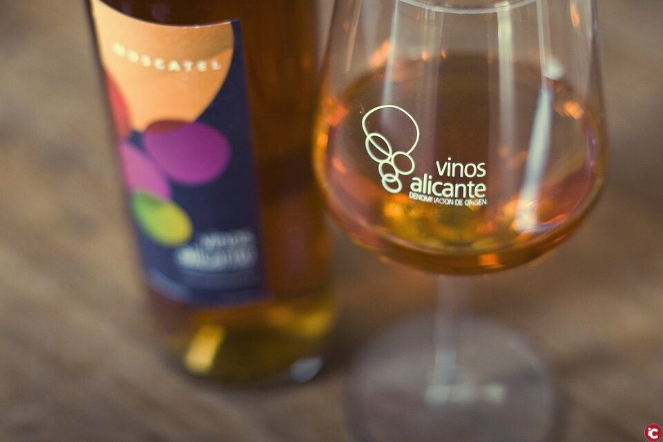 Vinos Alicante DOP premiados por Proava en el Concurso Oficial de Varietales 2018