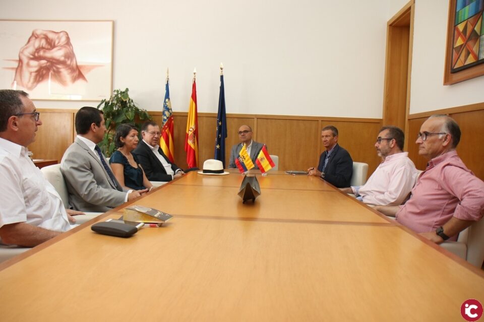 Visita institucional del rector de la Universitat Tècnica de Manabí (Equador)
