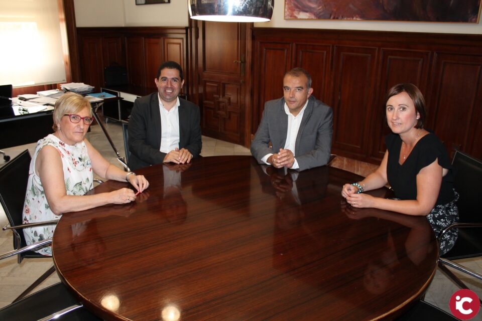 Visita de la Consellera de Sanitat Ana Barceló a l'Ajuntament d'Alcoi